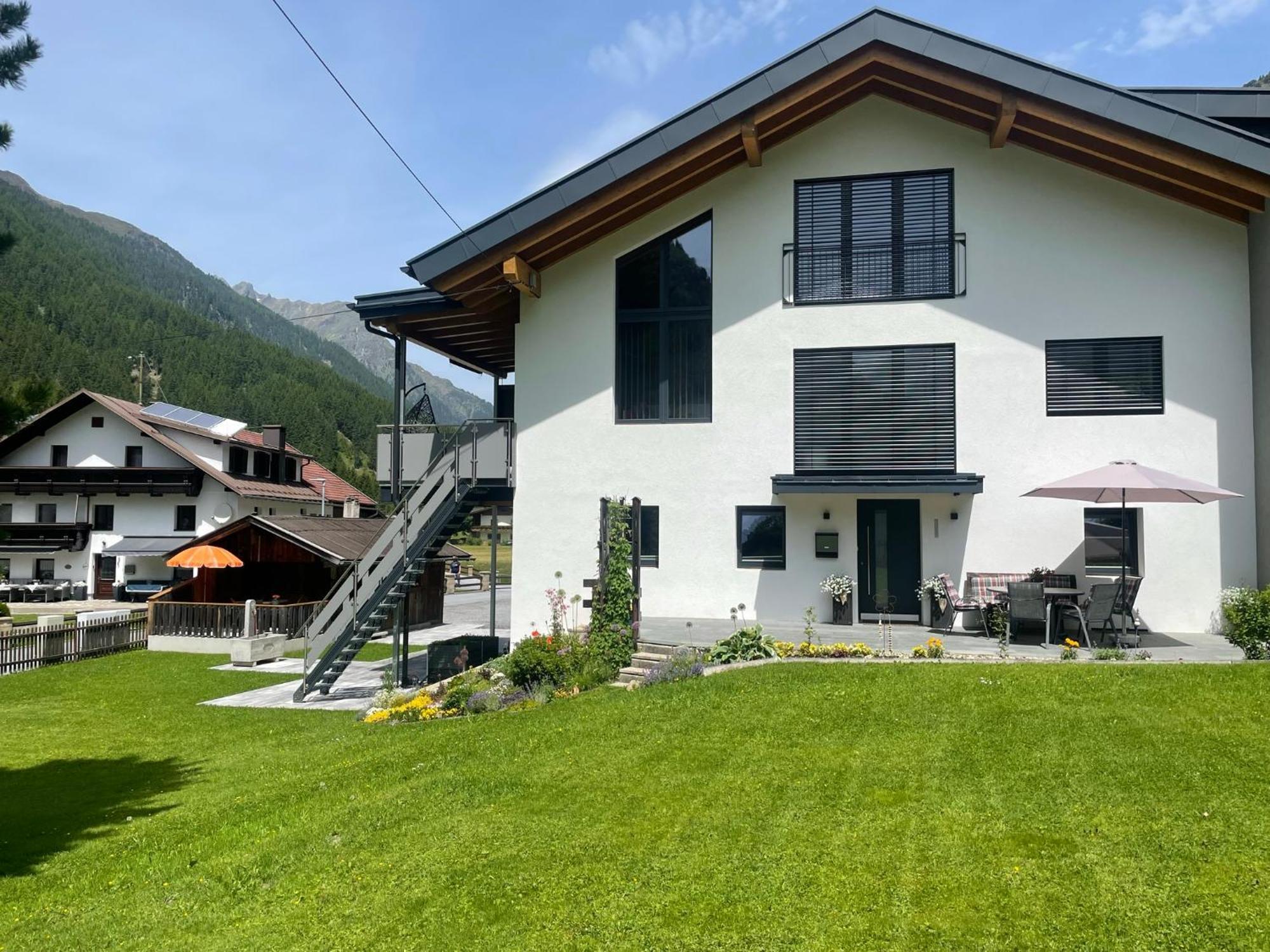Apart Luibisblick Sankt Leonhard im Pitztal Exterior photo