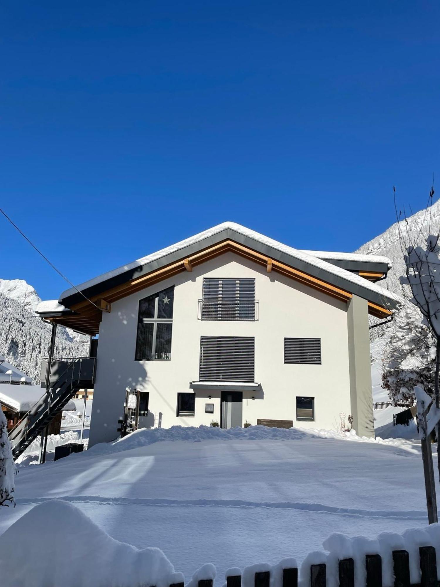 Apart Luibisblick Sankt Leonhard im Pitztal Exterior photo